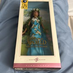 Dolls Of The World - Princess of the Pacific Islands