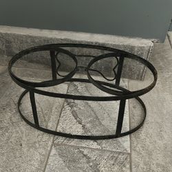 Raised Wrought Iron Dog Bowl Stand