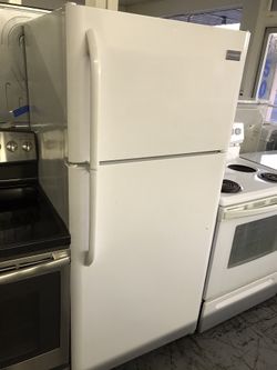 Frigidaire apartment sizes refrigerator