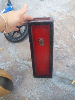 Wine case