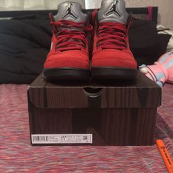 Jordan 5 Toro
