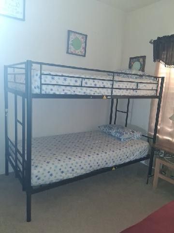 TWIN SIZE BUNK BED