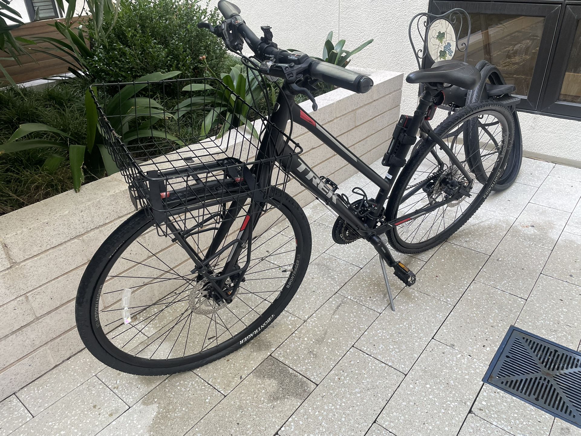 Trek Hybrid Bike