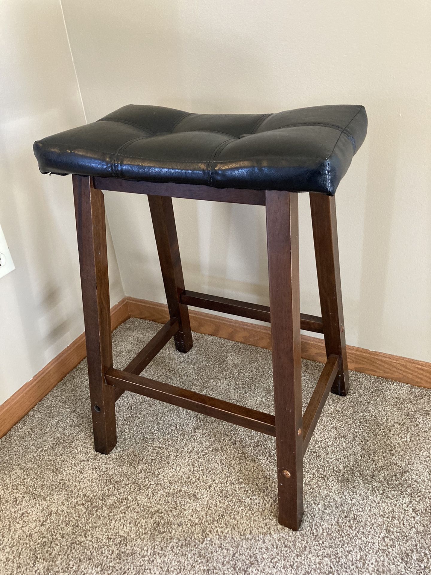 Saddle Stool