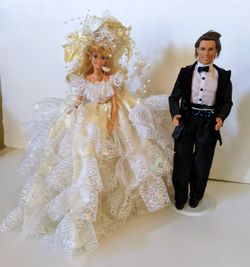 Barbie And Ken Wedding Dolls