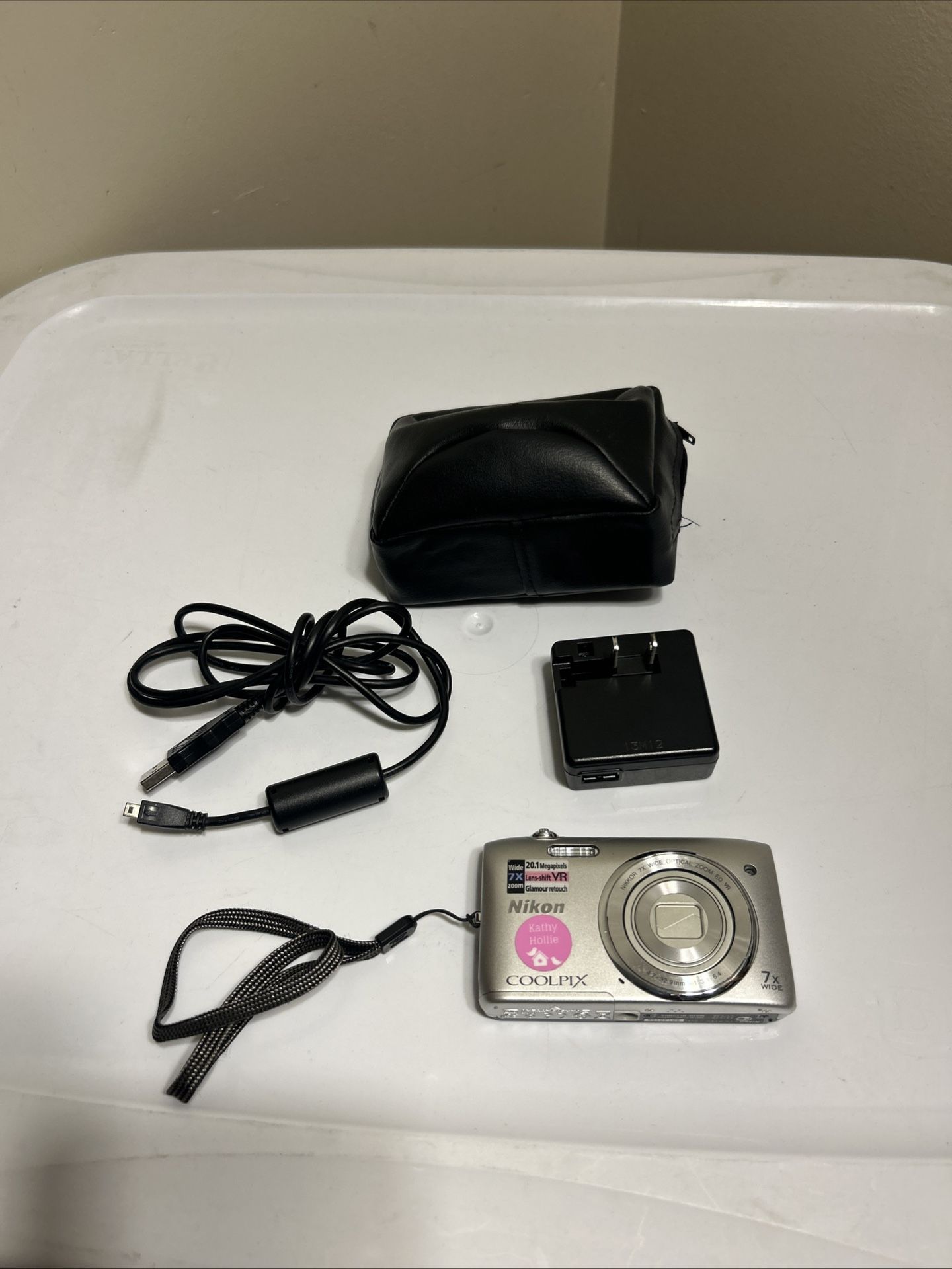 Nikon COOLPIX S3500 20.1MP Digital Camera 4× ZOOM Tested 100% Working