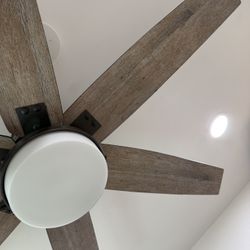 FS: Hunter 64" Kaplan Ceiling Fan with Light for Room Office Home Patio Good Condition
