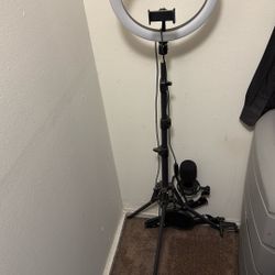 Ring Light And Mic