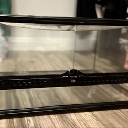 Exo-Terra® Natural Terrarium Reptile Habitat
