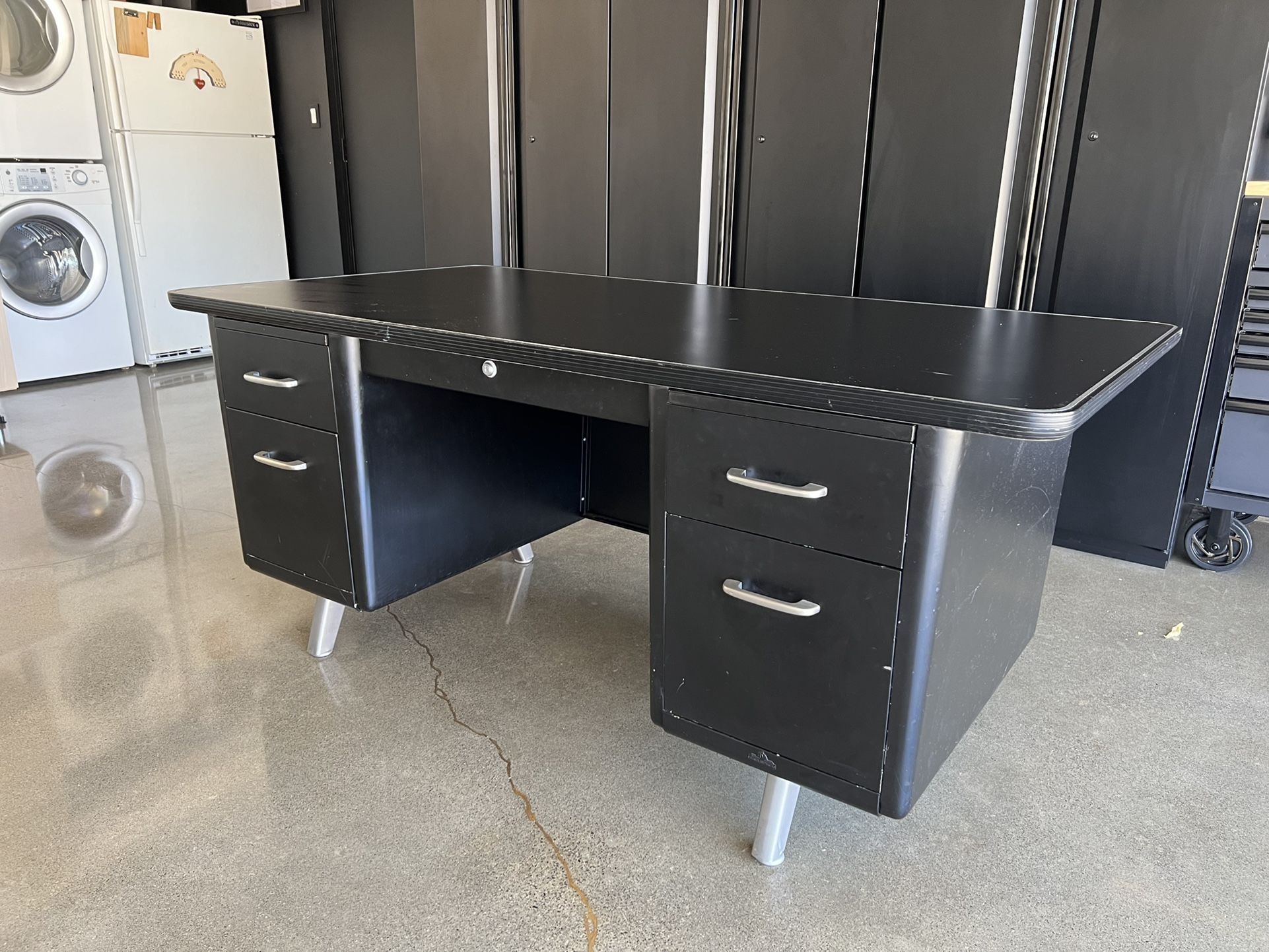 All Steel ASE Mid Century Tanker Desk for Sale in Laguna Hills, CA OfferUp