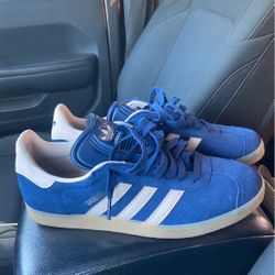 Gazelles Size 9 BRAND NEW