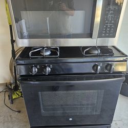 Vendo Estufa Microondas, Buenestado,100 Dls Y75