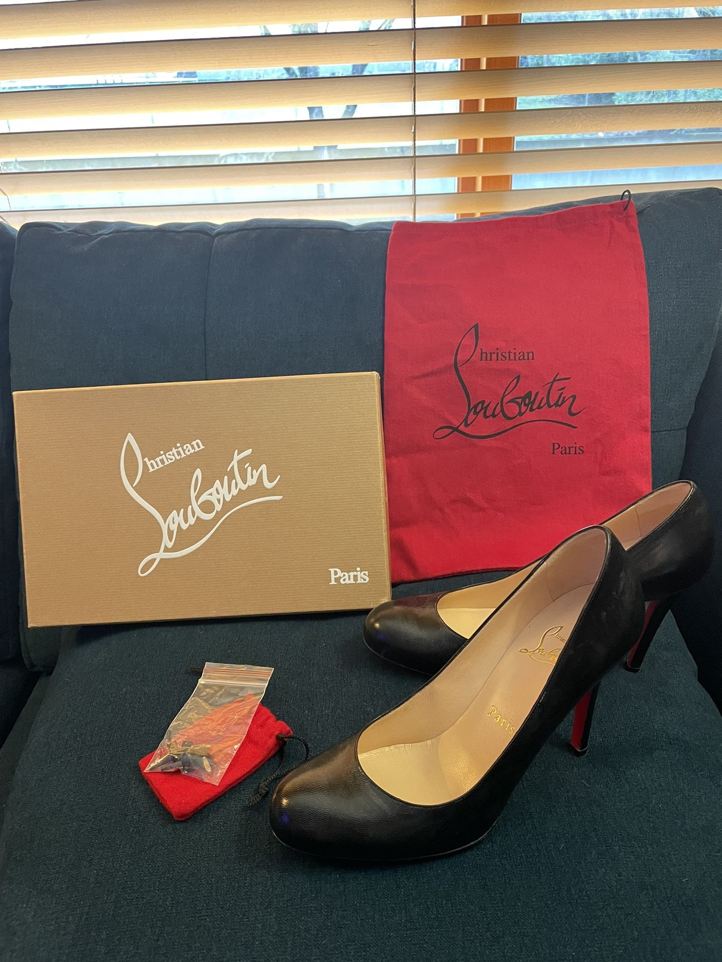 Christian Louboutin Simple Leather Pump