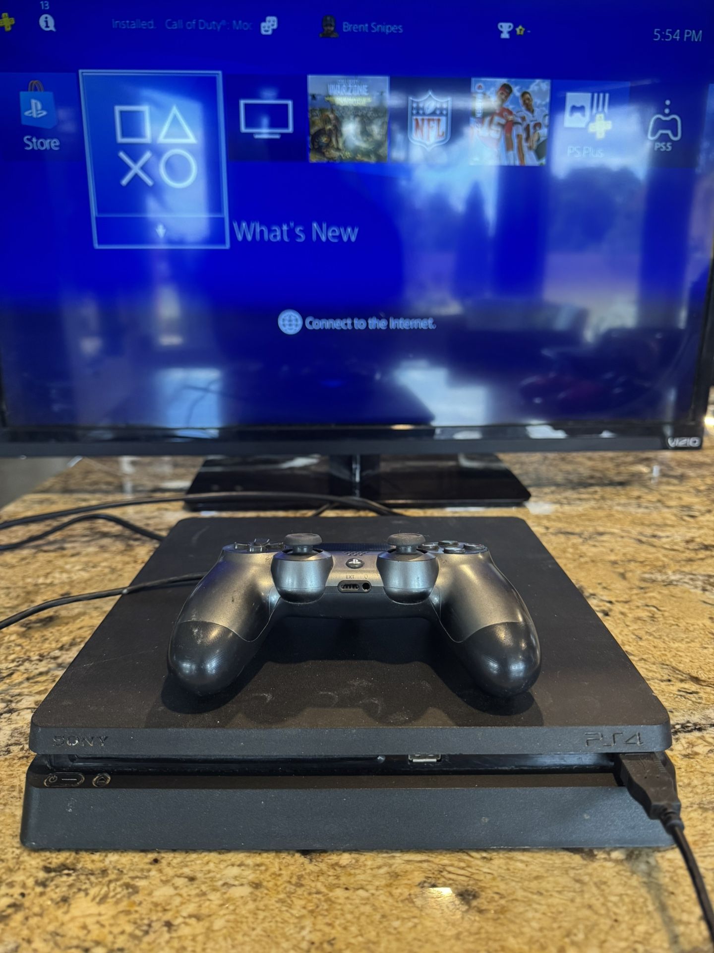 Sony PlayStation 4 PS4 Slim 1TB CUH-2115B Console Bundle - Controller