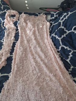 Pink Floral Appliqué Lace Midi Dress