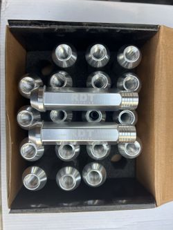 Extended Lug Nuts