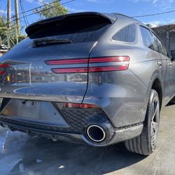 22 23 24 GENESIS GV70 2.5l REAR END PART OUT TRUNK BUMPER LIGHTS SUSPENSION 