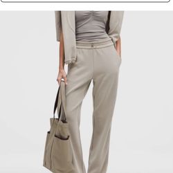  Lululemon High-Rise Pant Size 6 Ash Grey 