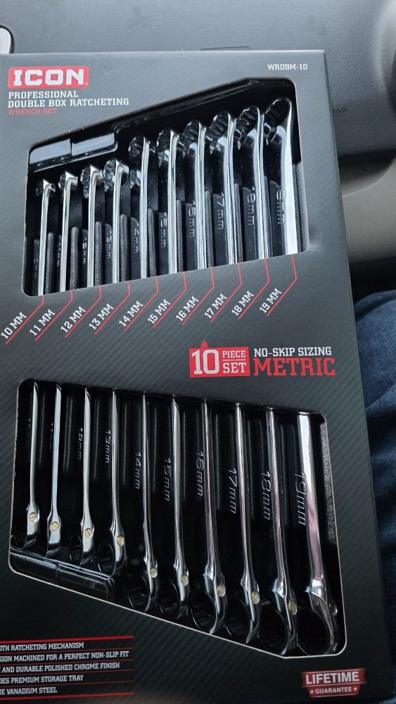 The Icon Extra Long Professional Metric Double Box Ratcheting Wrench Set