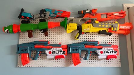 Nerf guns assorted