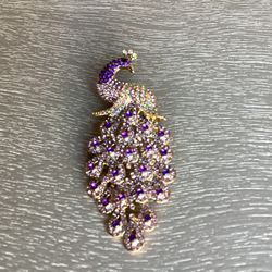 Beautiful New Sparkling Purple/Gold Toned Peacock Brooch $8