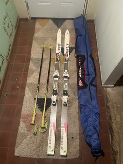 Atomic Skis with Poles and Bag
