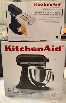 KitchenAid Artisan Mixer Porcelain White w/ Pasta Maker Attachment