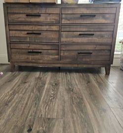 Ranier Wood 37" 6 Drawer Dresser