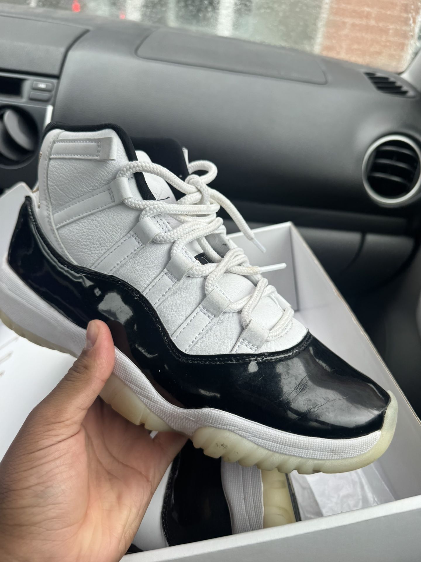 Jordan 11s Size 9