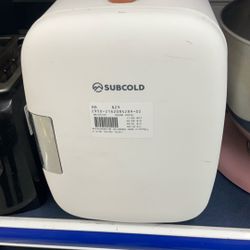 Mini Mini Fridge 