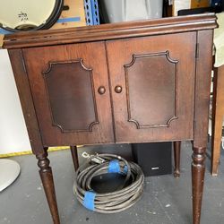 Antique Singer Sewing Machine. Electric Motor