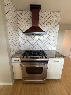 Range hood and Gas stove