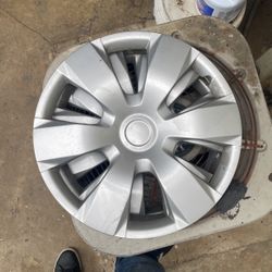 16” Hub Caps