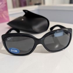 Ray-Ban Sunglasses – Women’s Black Wrap Style – Like New