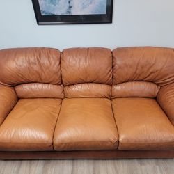 Leather sofa/couch