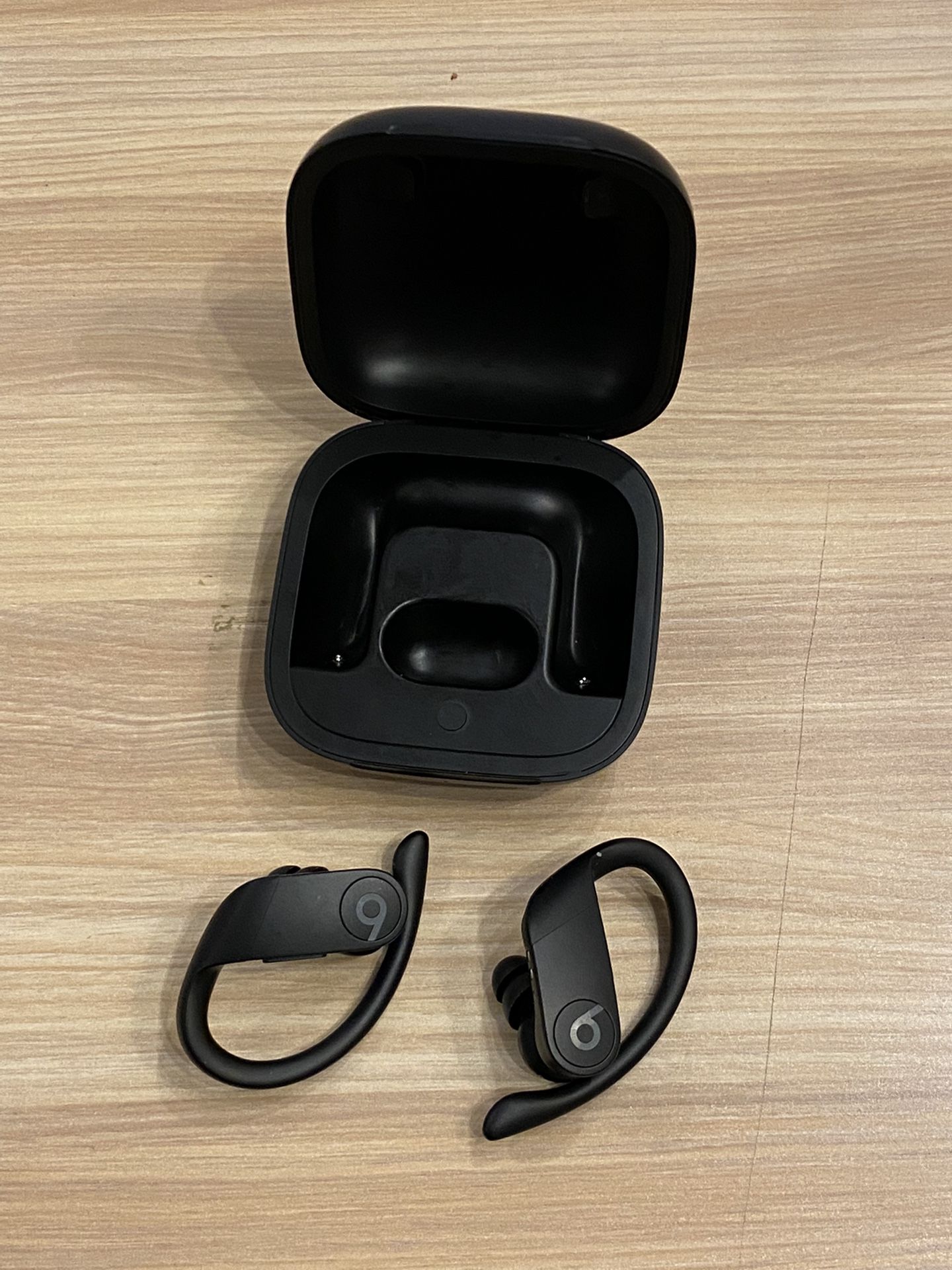 Beat Wireless Headphones