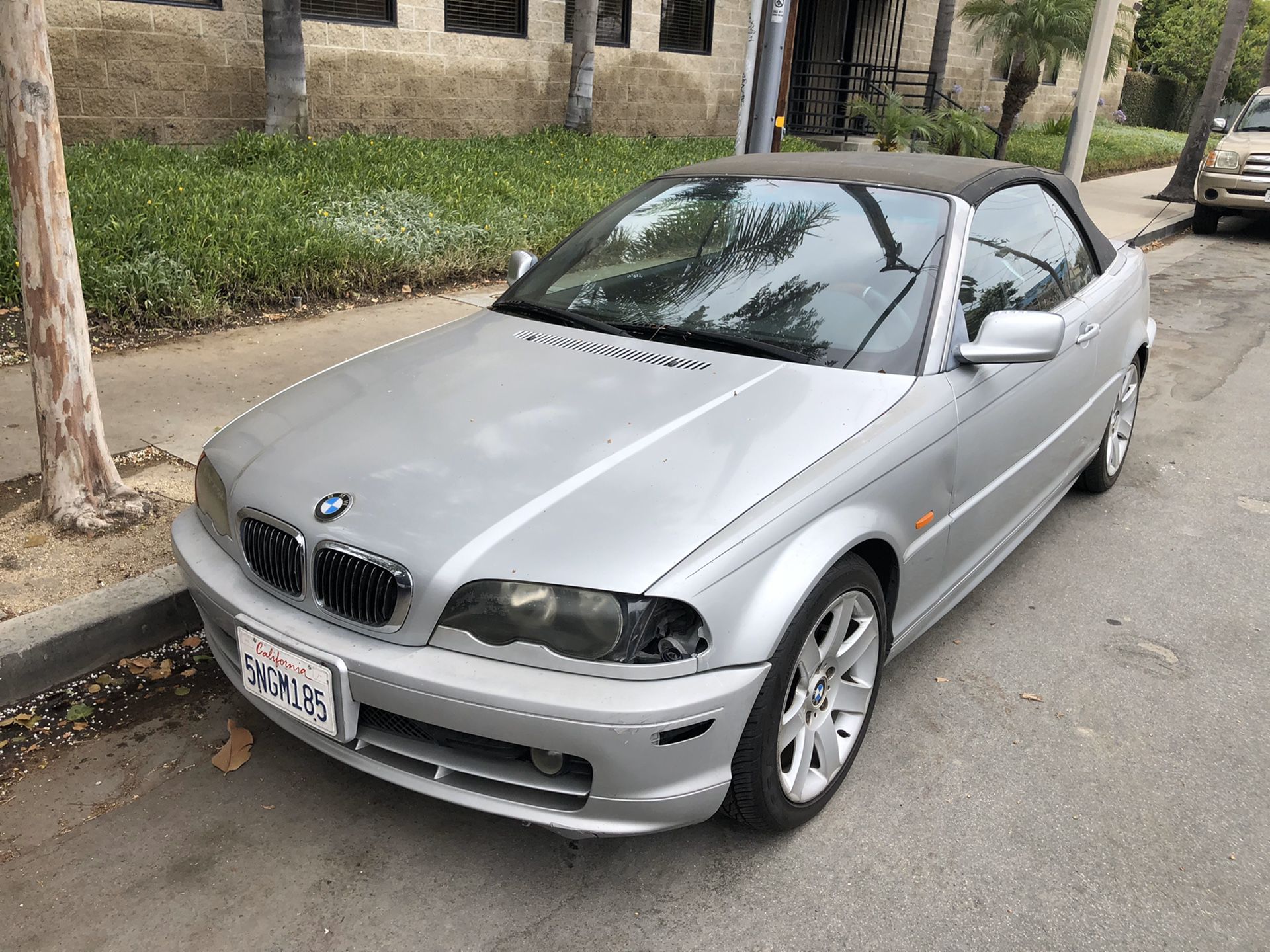 2000 BMW 323Ci parting out
