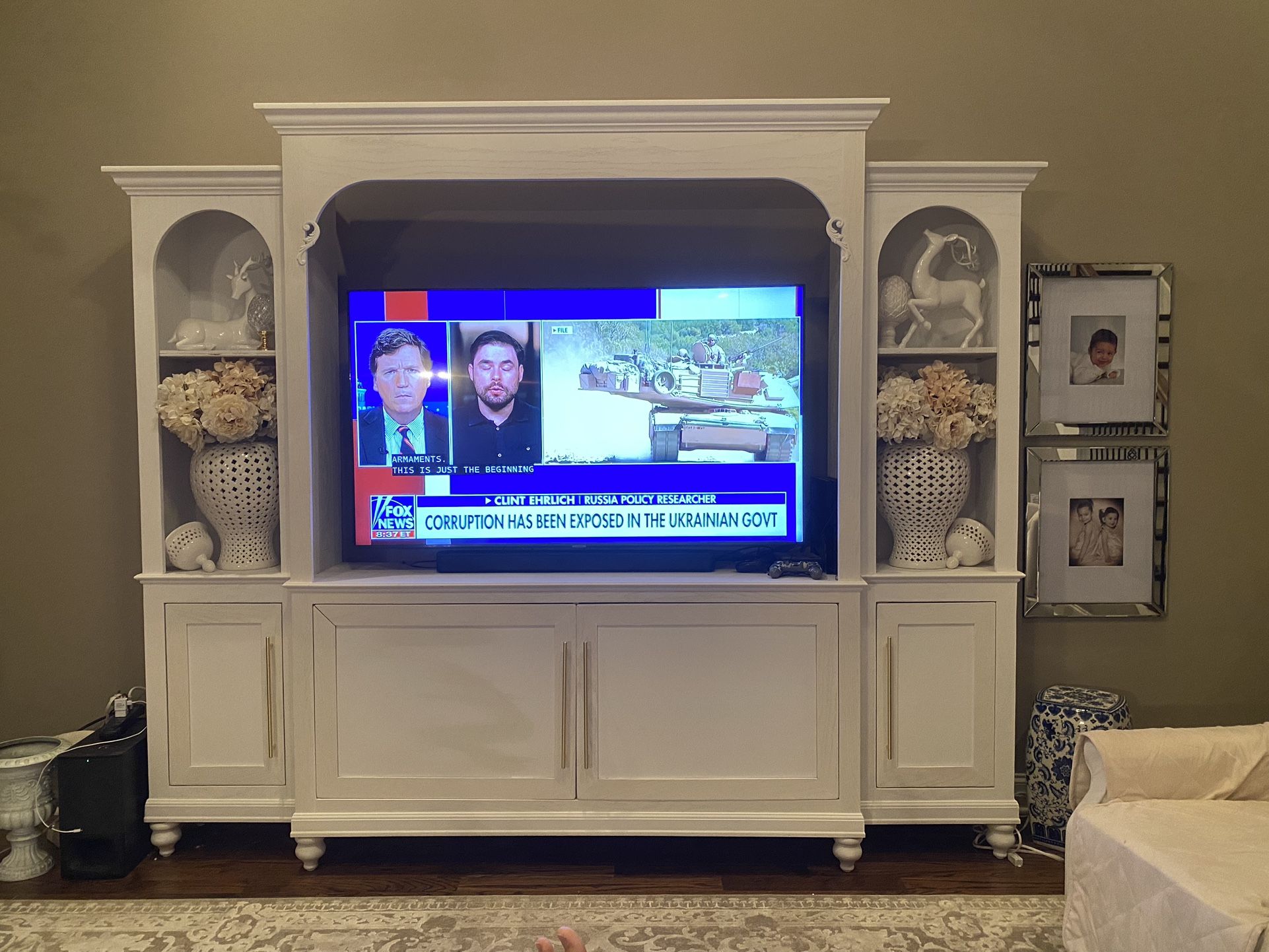 Stunning TV cabinet-please Read Description