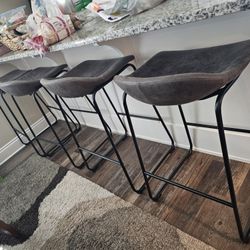 4 Bar Stools Leather Feaux For $150