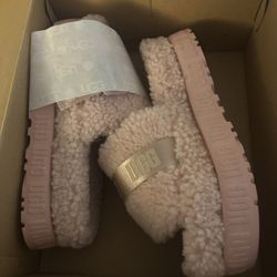 UGG WMNS FLUFFITA SLIPPERS