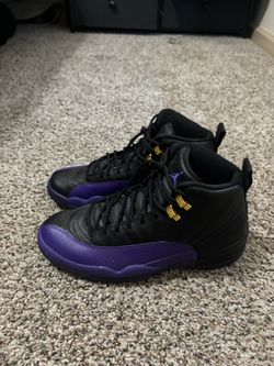 Jordan 12 royal purple size 9.5m