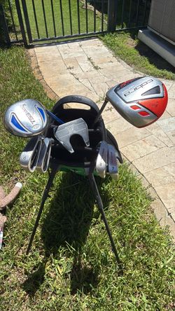 set of golf clubs