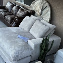 NEW Large couch chaise, cappuccino color, delivery available if needed 