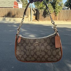 Coach Teri shoulder bag