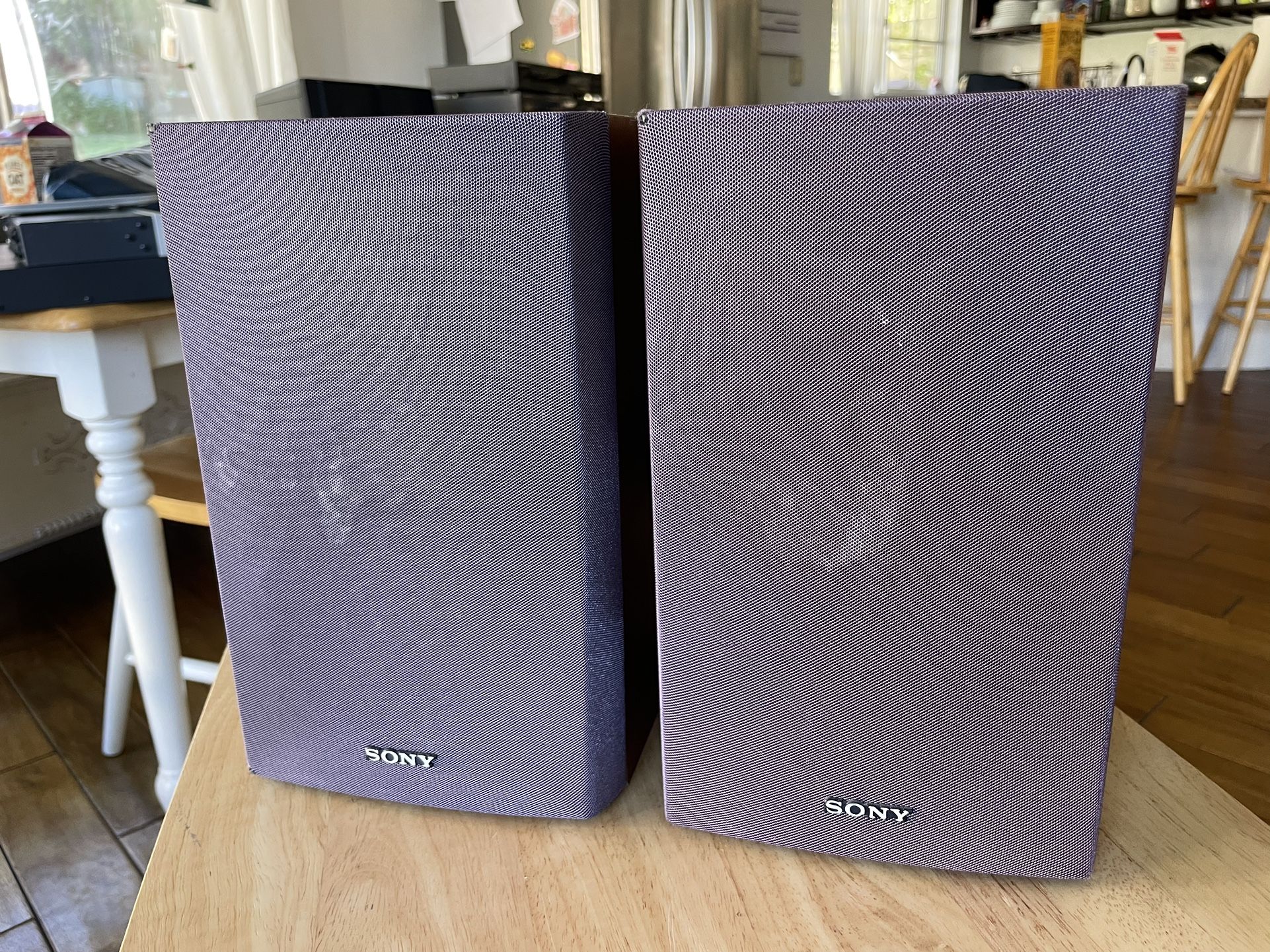 Sony SS-CNEZ30 Bookshelf Speaker Set