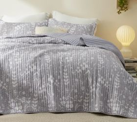 New Floral Quilt Queen Size Set Reversible Frost Grey Botanical Quilt Bedding, Lightweight Coverlet