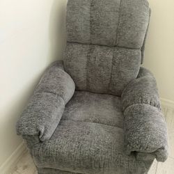 Gray Reclining Armchair – Comfortable & Well Maintained