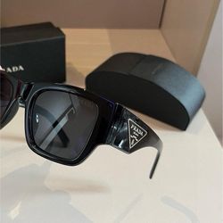 PRADA Unisex Black Classic Sunglasses