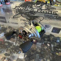 Okuma X Series LEFT Handed 101 Casting Fishing Reel. Used Once 