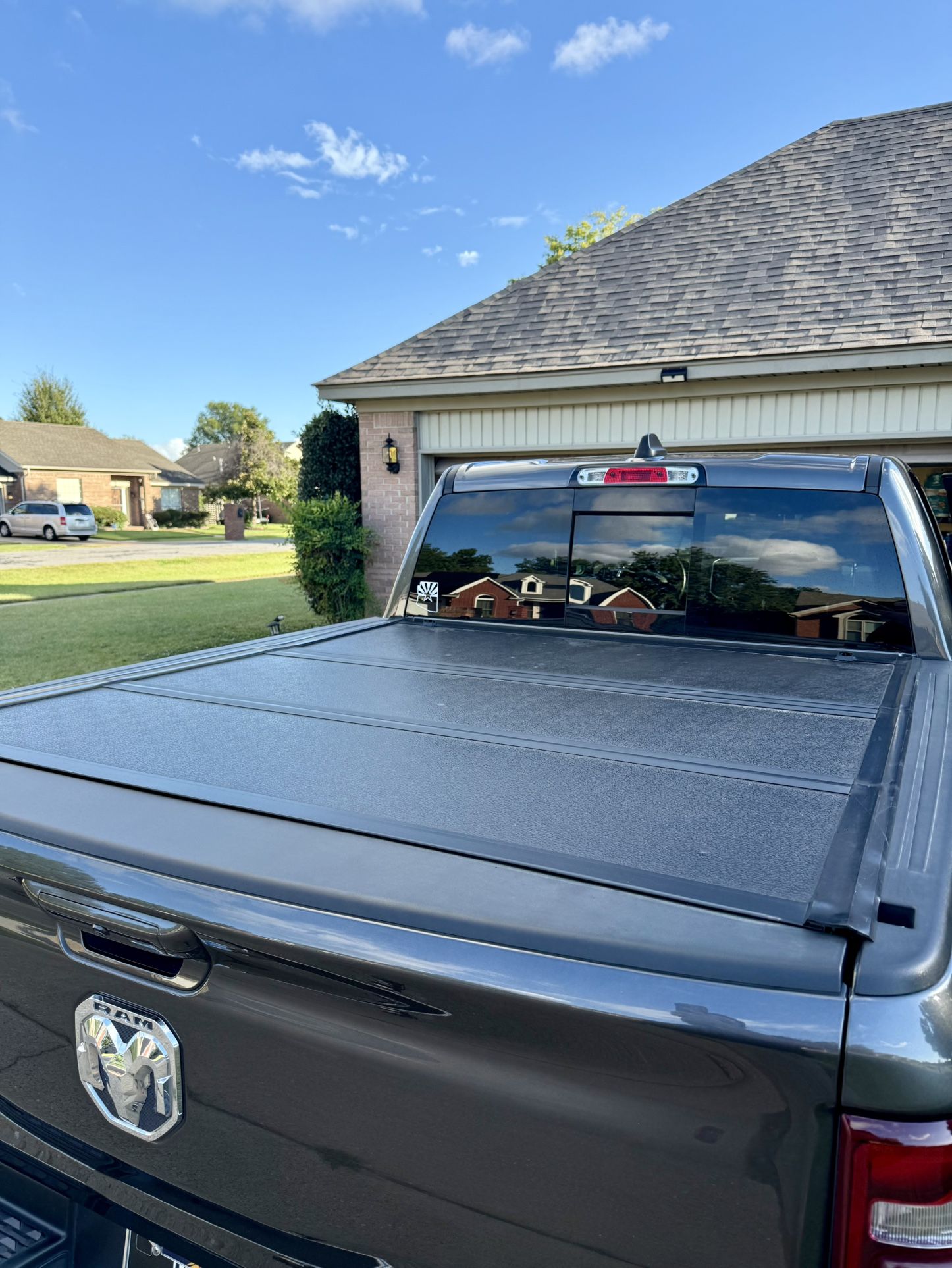 Ram 1500 Hard Tonneau Cover